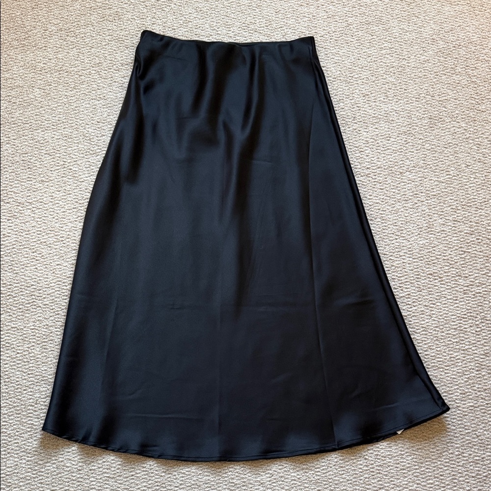NWT Women's Black Satin Midi Skirt Sz M